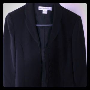 Gently used — flawless Black David Warren Blazer